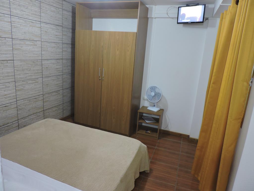 Pousada Queiroz Petrópolis Oda fotoğraf